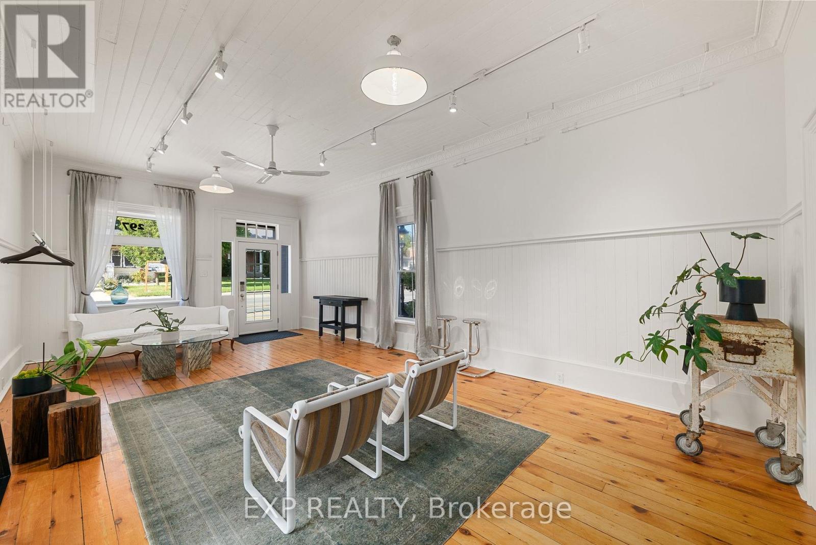 297 Main Street, Prince Edward County, Ontario  K0K 1G0 - Photo 8 - X12681552