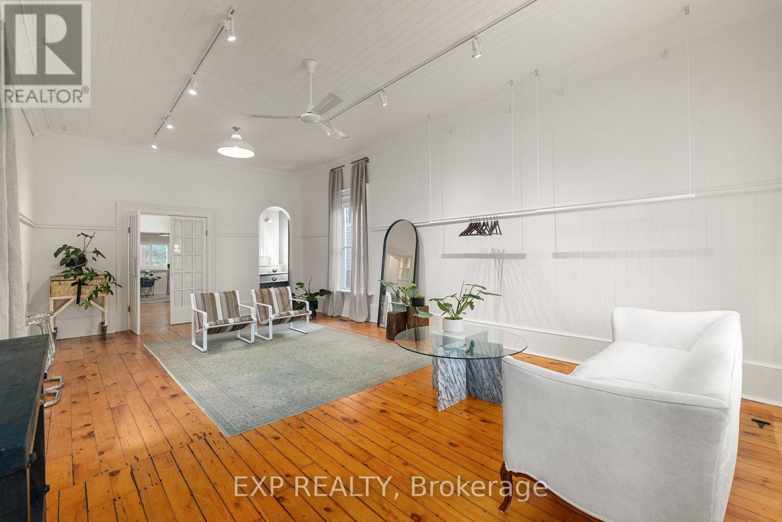 297 Main Street, Prince Edward County, Ontario  K0K 1G0 - Photo 9 - X12681552