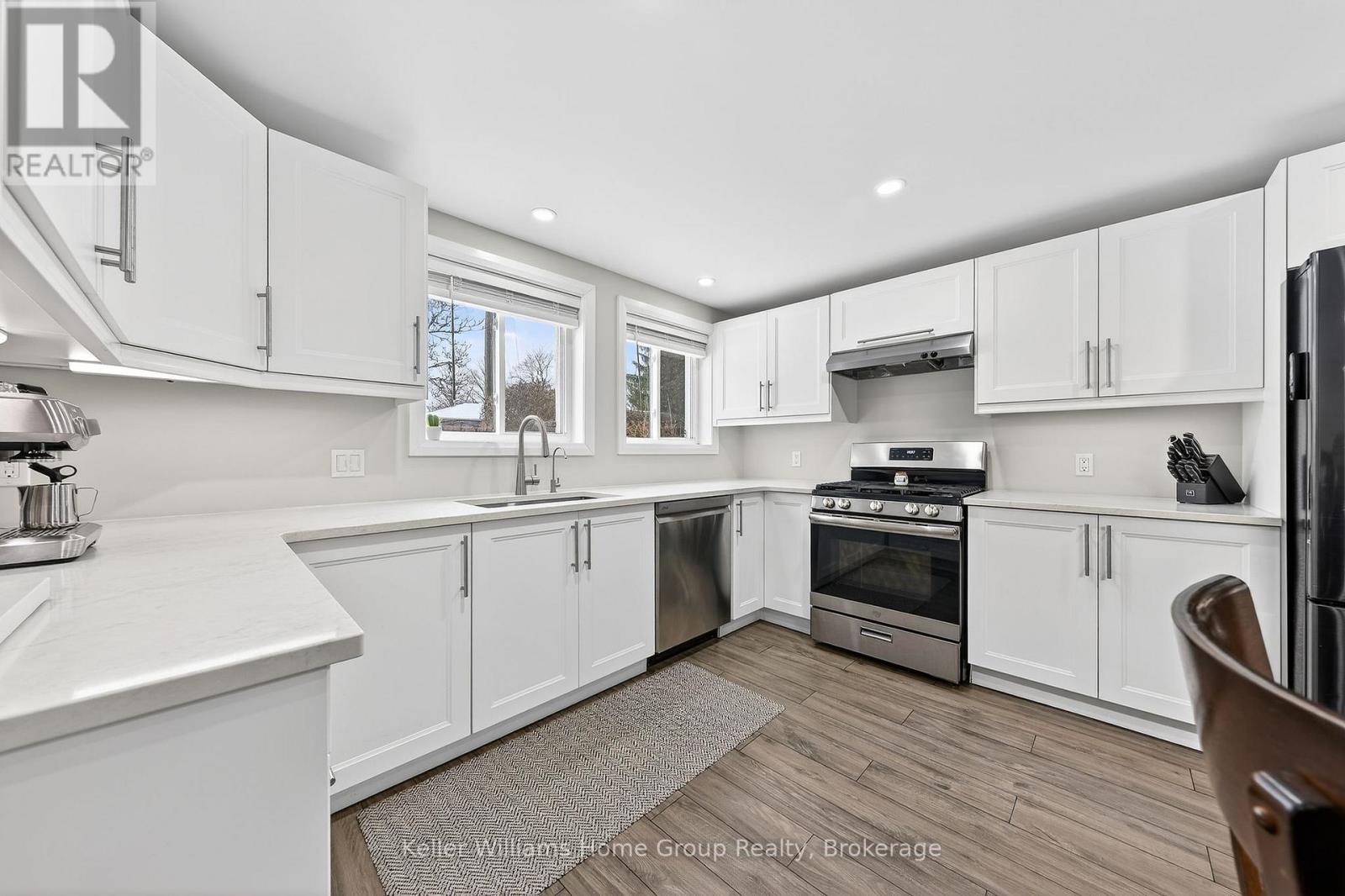 7 Normandy Drive, Guelph (St. George's), Ontario  N1E 2P2 - Photo 10 - X12681432