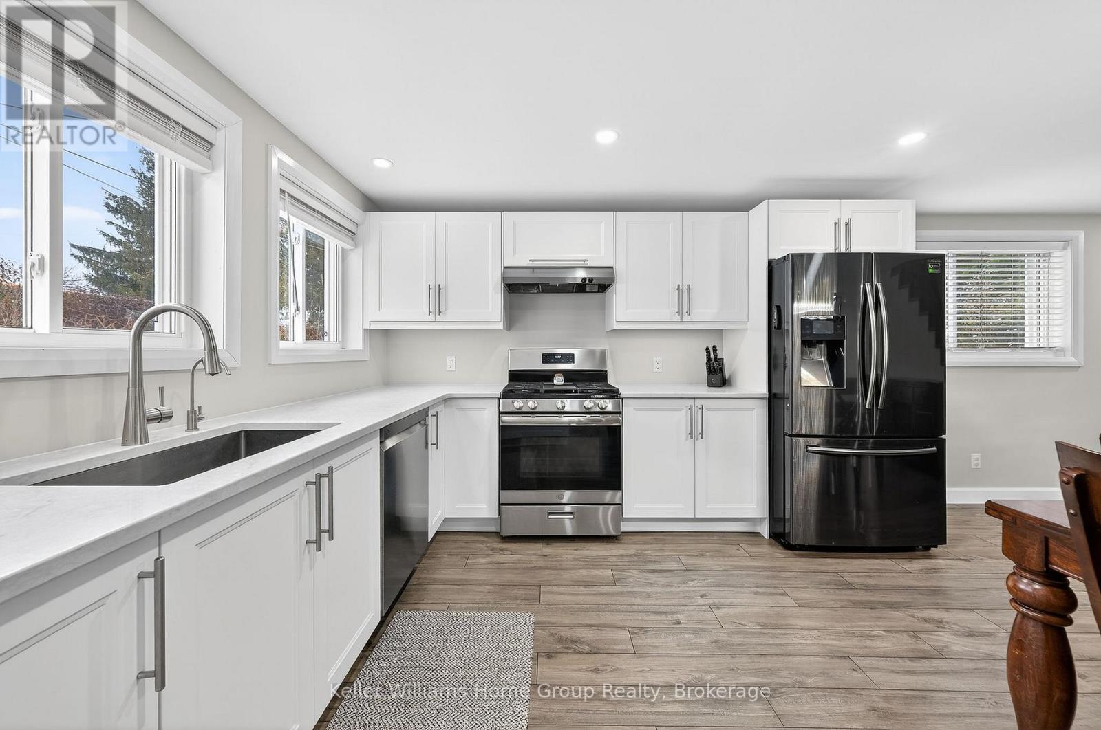 7 Normandy Drive, Guelph (St. George's), Ontario  N1E 2P2 - Photo 11 - X12681432