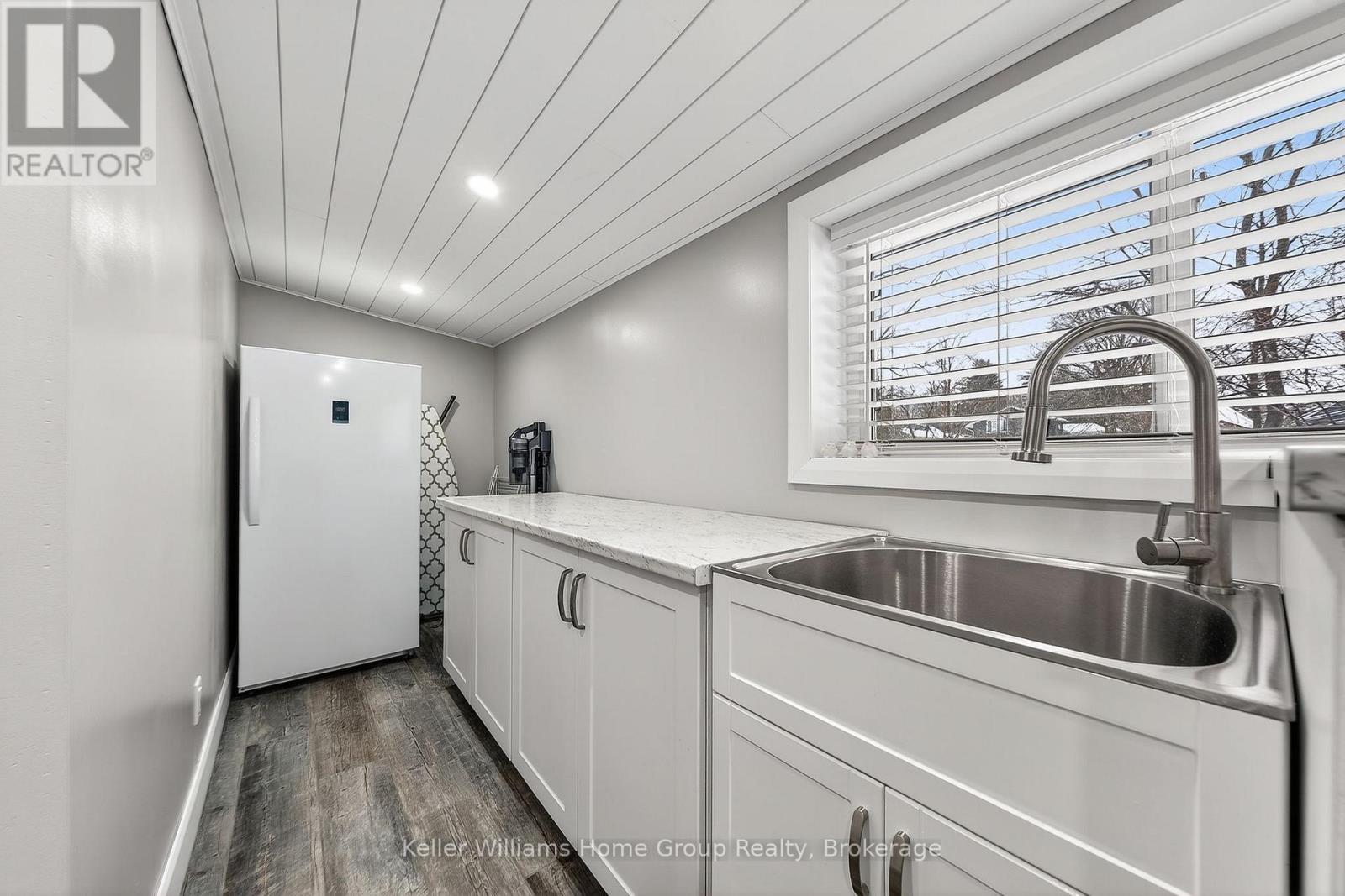 7 Normandy Drive, Guelph (St. George's), Ontario  N1E 2P2 - Photo 15 - X12681432