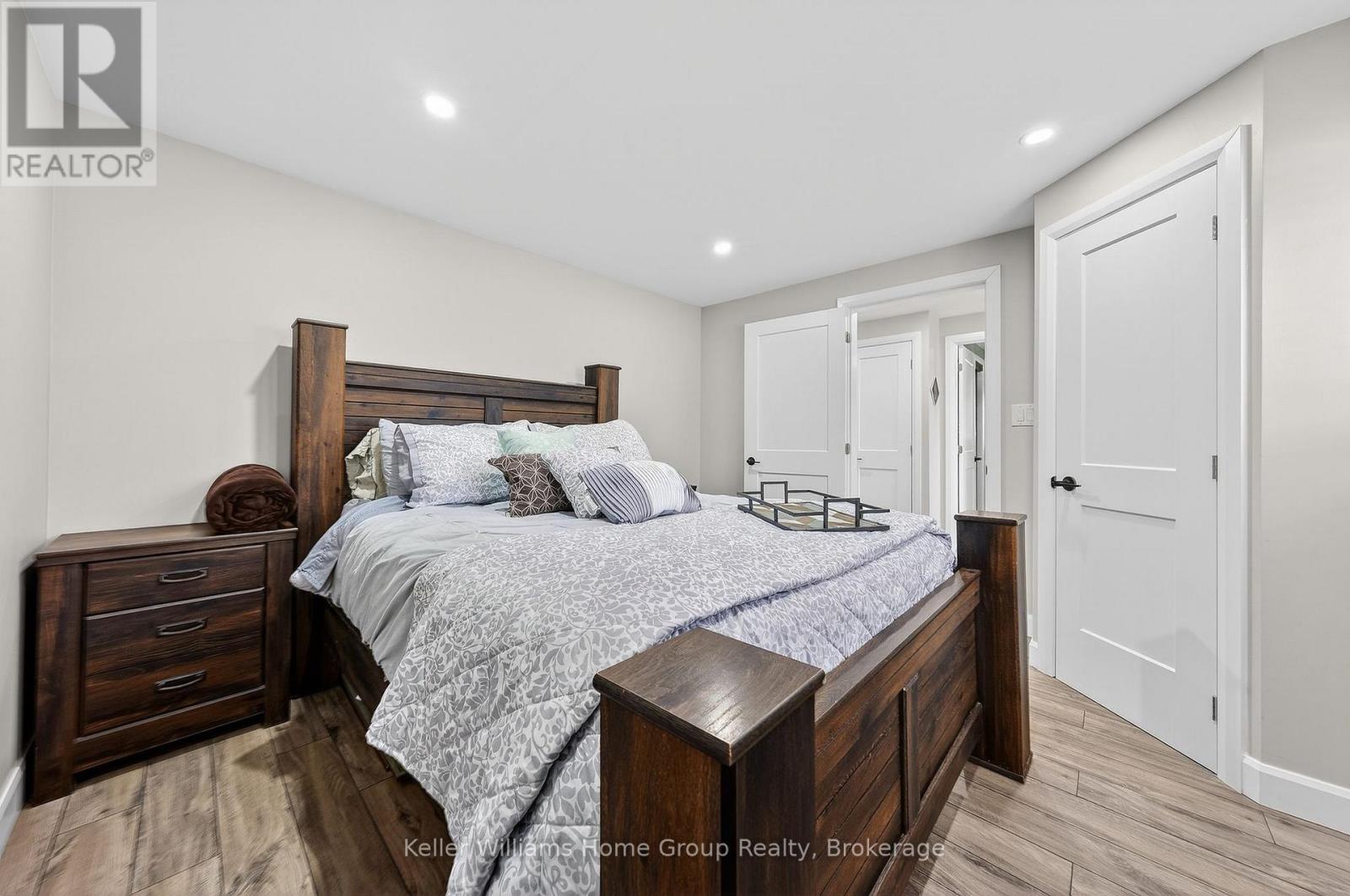 7 Normandy Drive, Guelph (St. George's), Ontario  N1E 2P2 - Photo 18 - X12681432