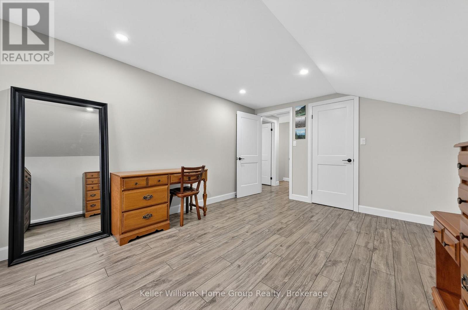 7 Normandy Drive, Guelph (St. George's), Ontario  N1E 2P2 - Photo 25 - X12681432