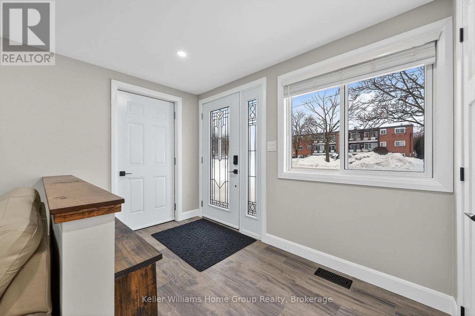 7 Normandy Drive, Guelph (St. George's), Ontario  N1E 2P2 - Photo 4 - X12681432