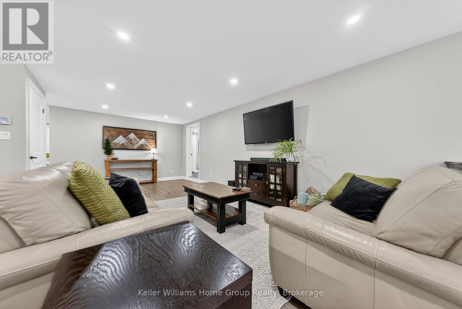 7 Normandy Drive, Guelph (St. George's), Ontario  N1E 2P2 - Photo 6 - X12681432