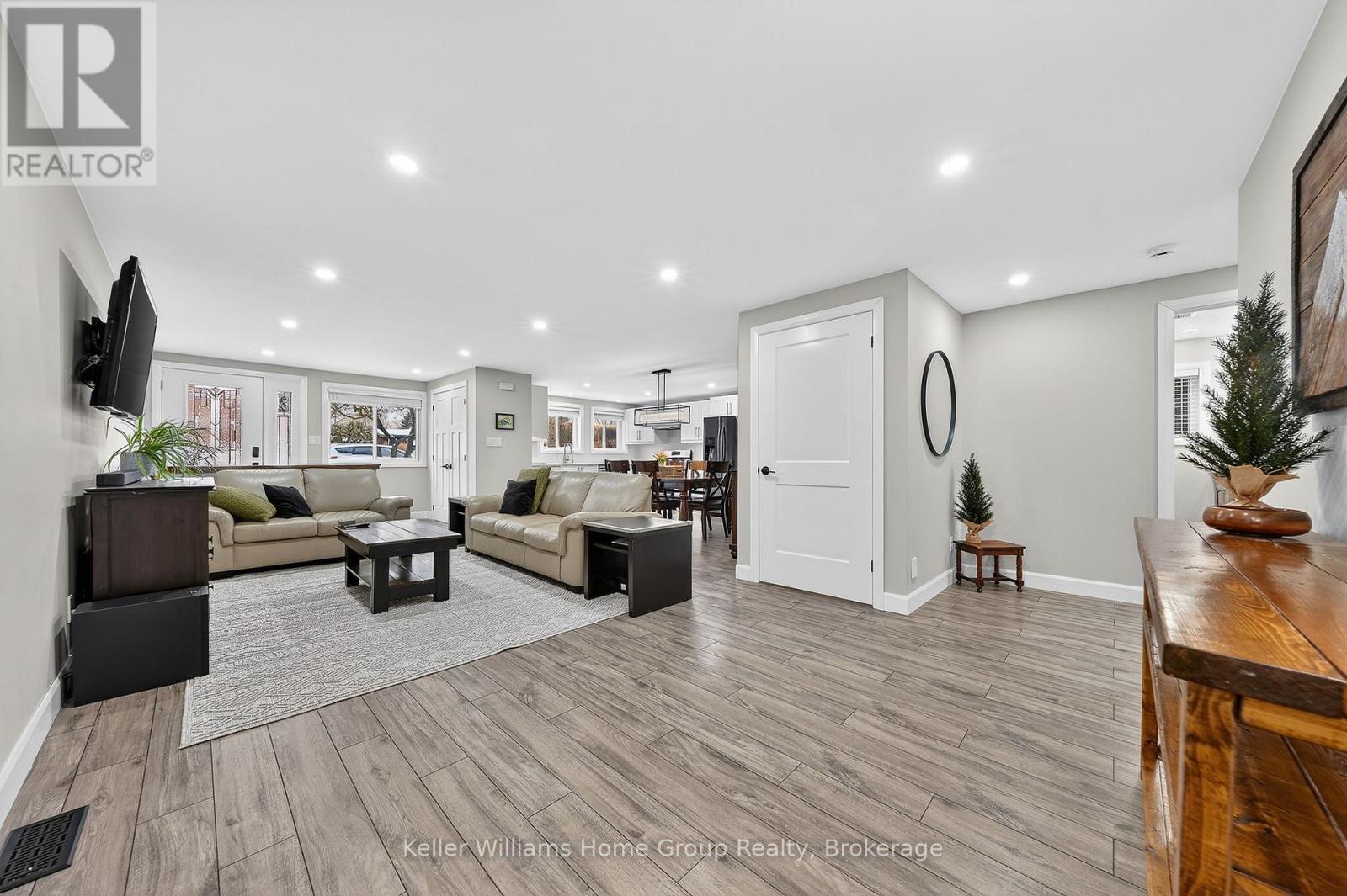 7 Normandy Drive, Guelph (St. George's), Ontario  N1E 2P2 - Photo 7 - X12681432