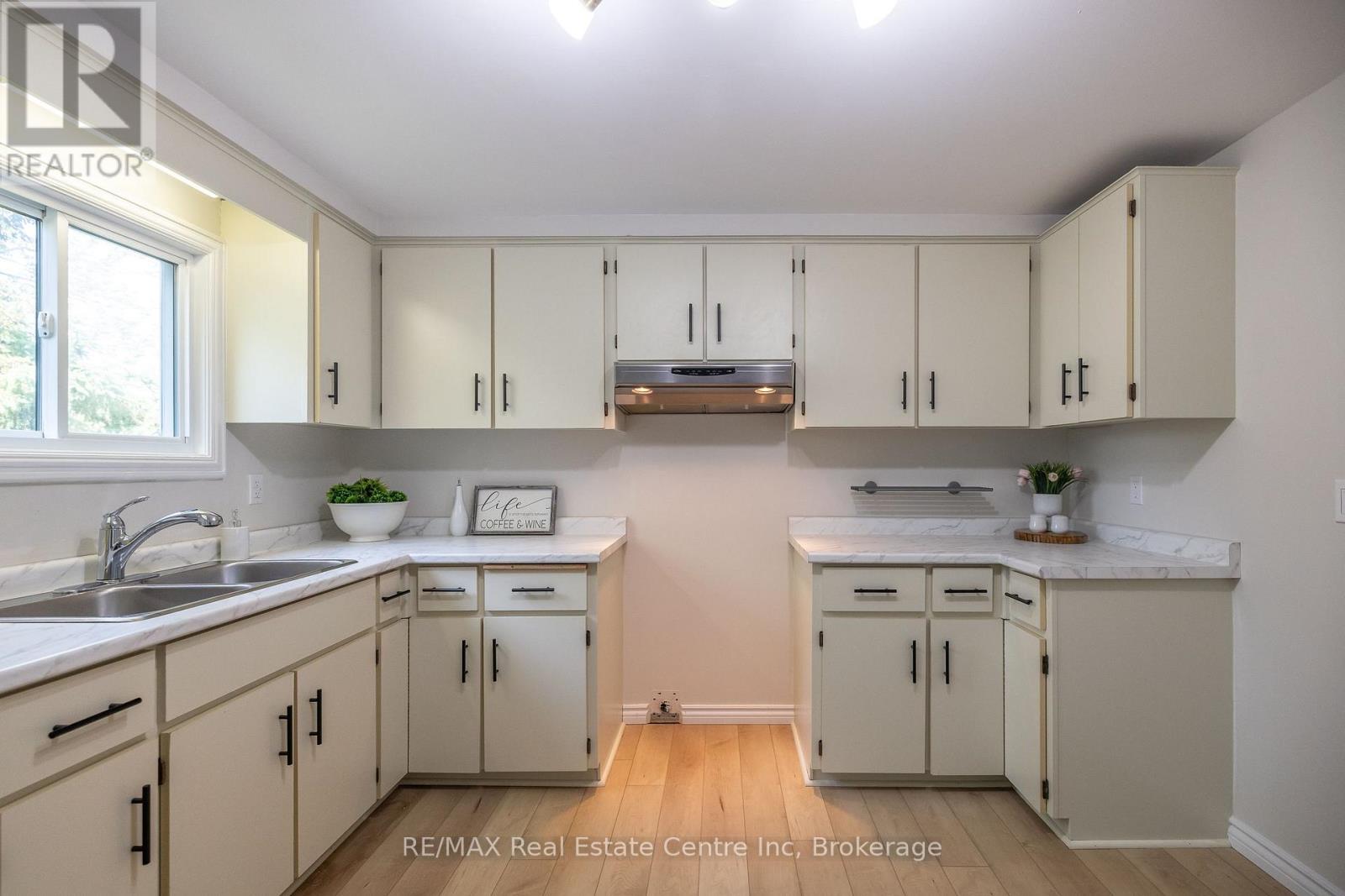 407-A Main Street S, Guelph/eramosa, Ontario  N0B 2K0 - Photo 18 - X12681516