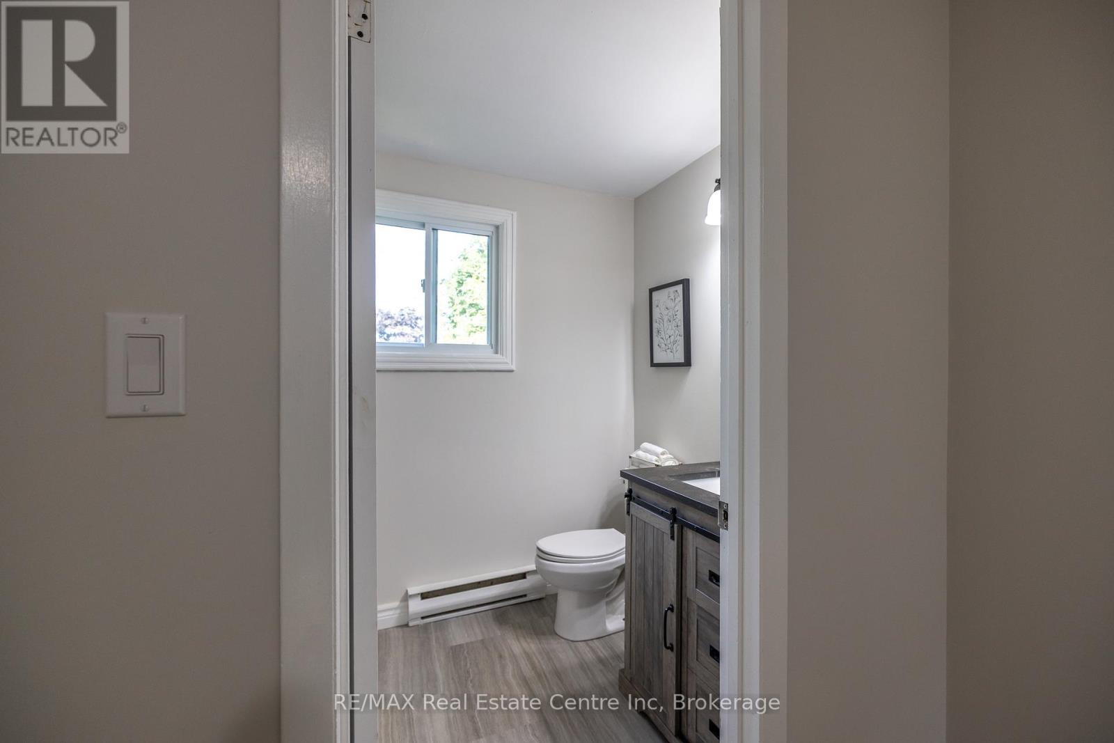 407-A Main Street S, Guelph/eramosa, Ontario  N0B 2K0 - Photo 22 - X12681516