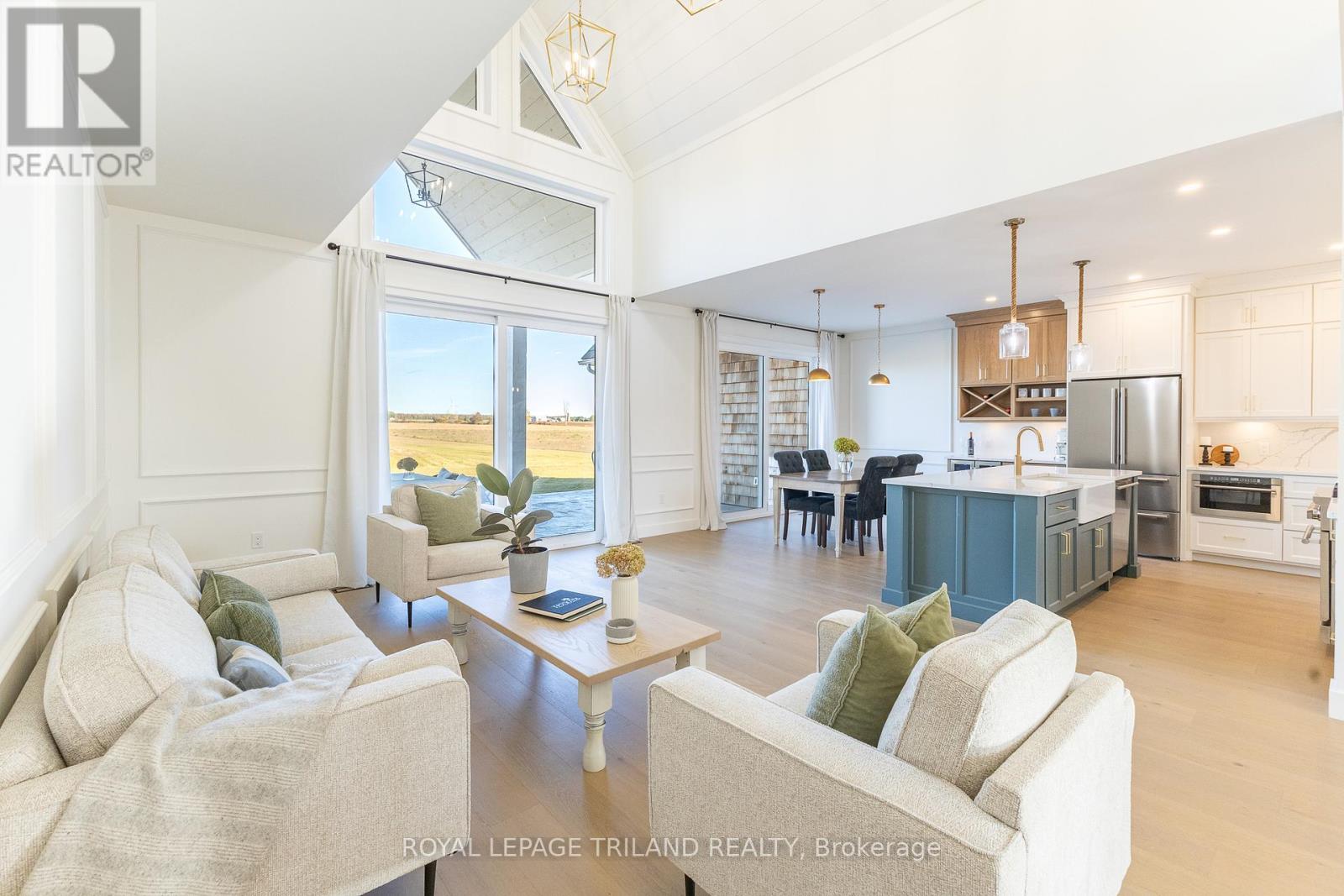 73952 Durand Street, Bluewater, Ontario  N0M 2T0 - Photo 16 - X12681500