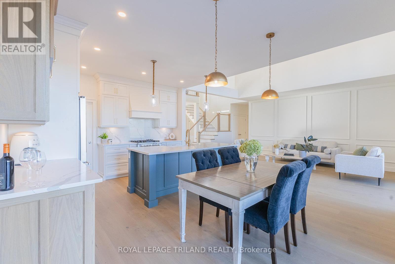 73952 Durand Street, Bluewater, Ontario  N0M 2T0 - Photo 25 - X12681500