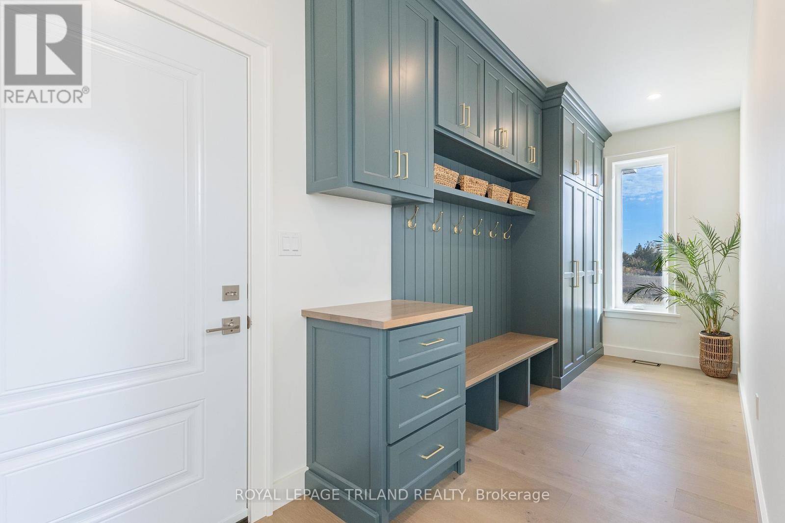 73952 Durand Street, Bluewater, Ontario  N0M 2T0 - Photo 32 - X12681500