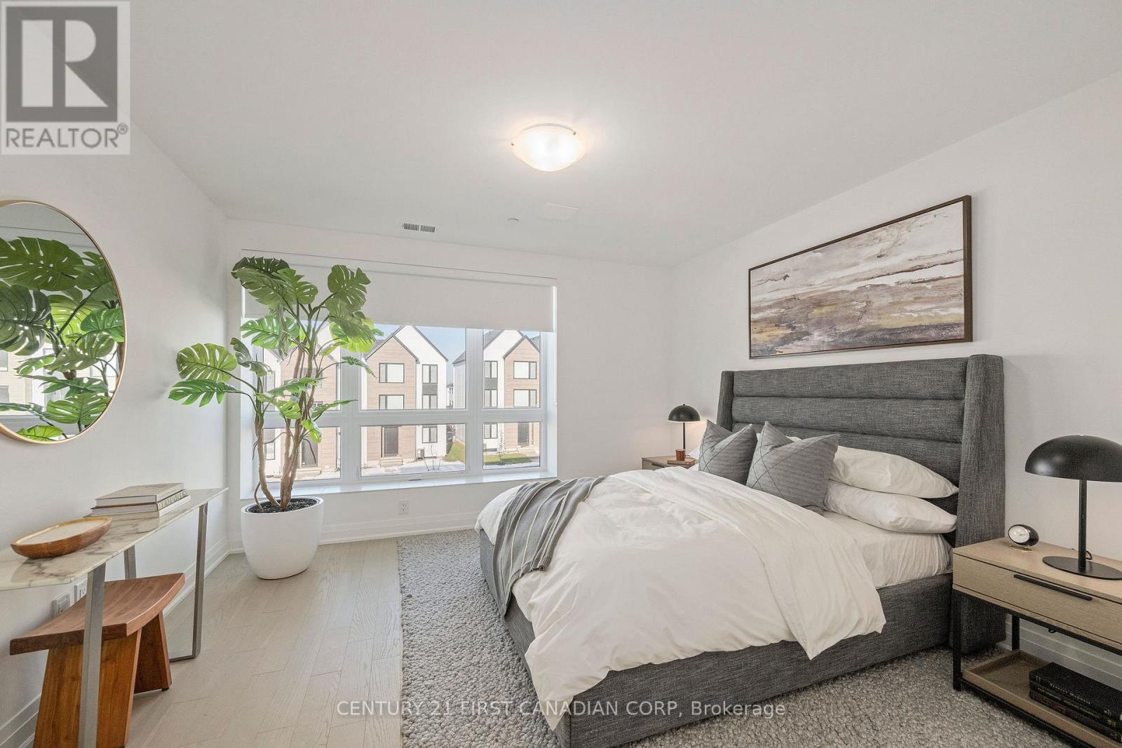 211 - 1975 Fountain Grass Drive, London South, Ontario  N6K 4P9 - Photo 4 - X12681562