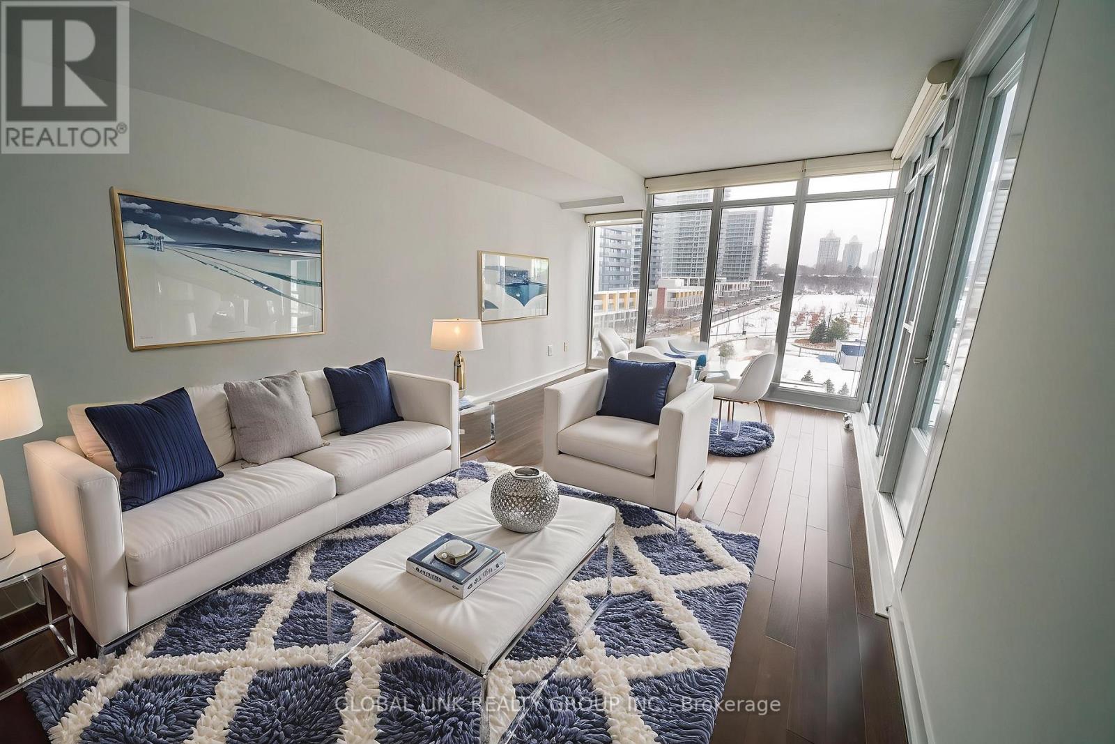 915 - 121 MCMAHON DRIVE, Toronto, Ontario