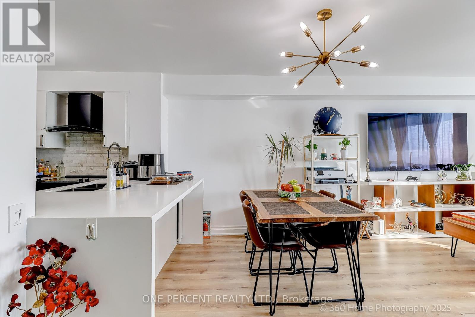 803 - 8 Covington Road, Toronto, Ontario  M6A 3E5 - Photo 3 - C12670330