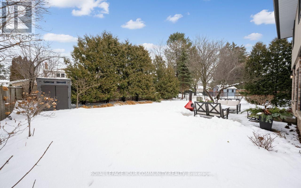 12 Glenview Drive, Aurora, Ontario  L4G 2G8 - Photo 37 - N12680842