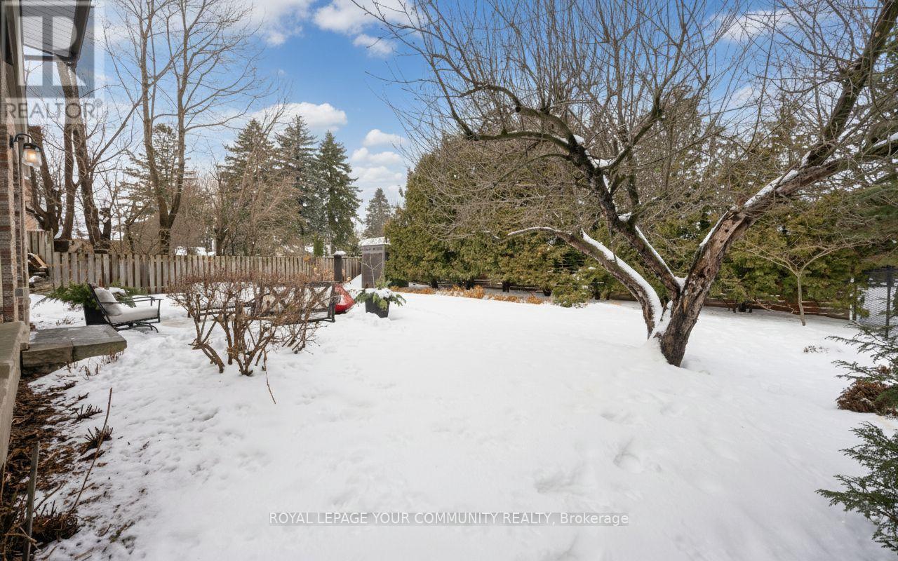 12 Glenview Drive, Aurora, Ontario  L4G 2G8 - Photo 40 - N12680842