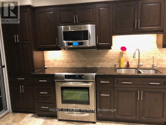 32 Heathcliffe Square, Brampton, Ontario  L6S 5P7 - Photo 22 - W12678360