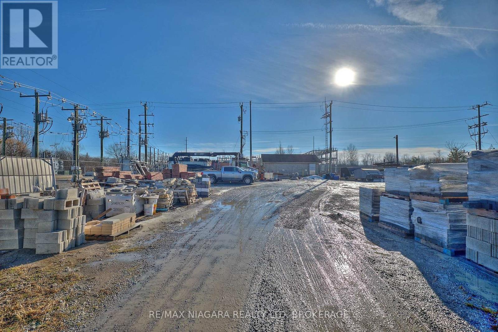 737 Gilmore Road, Fort Erie, Ontario  L2A 5M4 - Photo 7 - X12681392