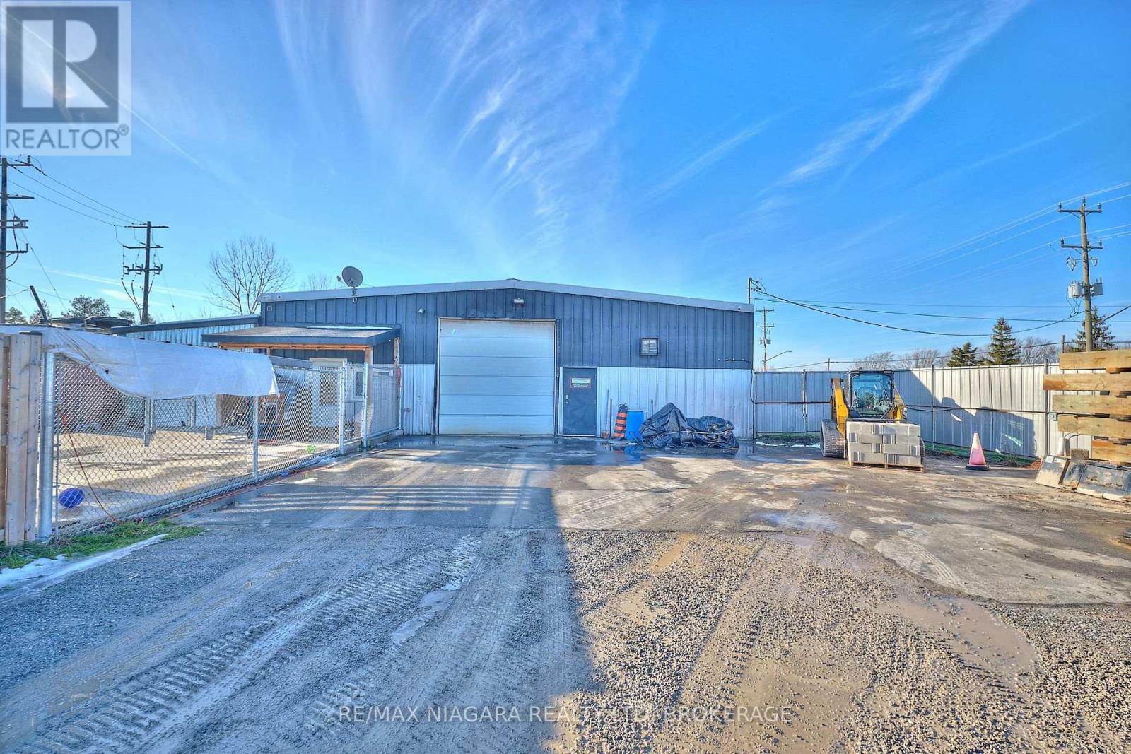 737 Gilmore Road, Fort Erie, Ontario  L2A 5M4 - Photo 9 - X12681392