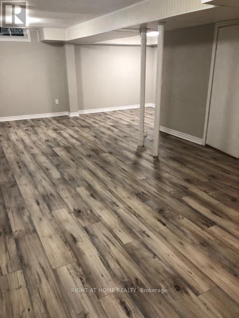 32 Heathcliffe Square, Brampton, Ontario  L6S 5P7 - Photo 20 - W12678360