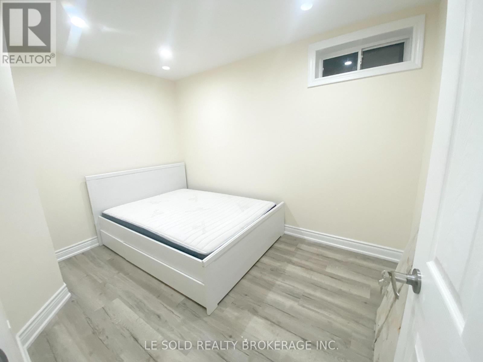 Bsmt Room B02 - 81 Hallam Street, Toronto, Ontario  M6H 1W7 - Photo 9 - W12679190