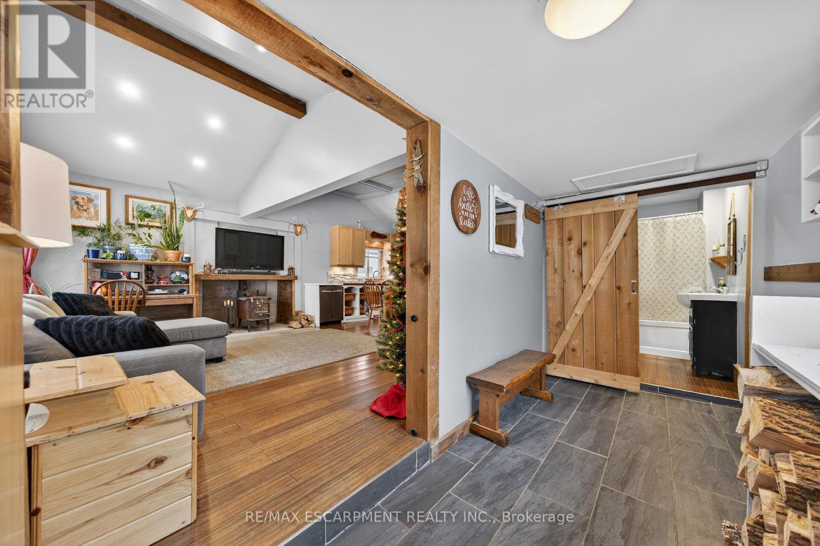 1457 Lakeshore Road, Haldimand, Ontario  N0A 1P0 - Photo 6 - X12639276