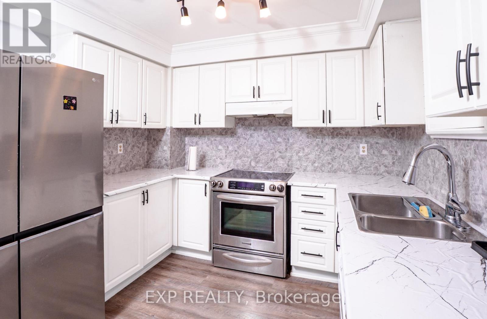 5 Rutherford Drive, Clarington, Ontario  L1B 1G7 - Photo 10 - E12531640