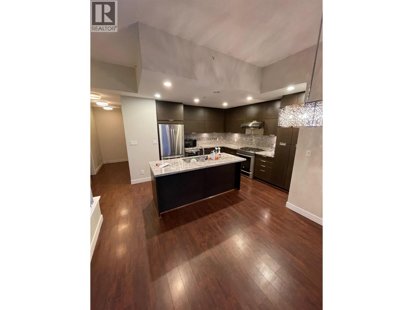 3201 2077 Rosser Avenue, Burnaby, British Columbia  V5C 0G6 - Photo 1 - R3077738