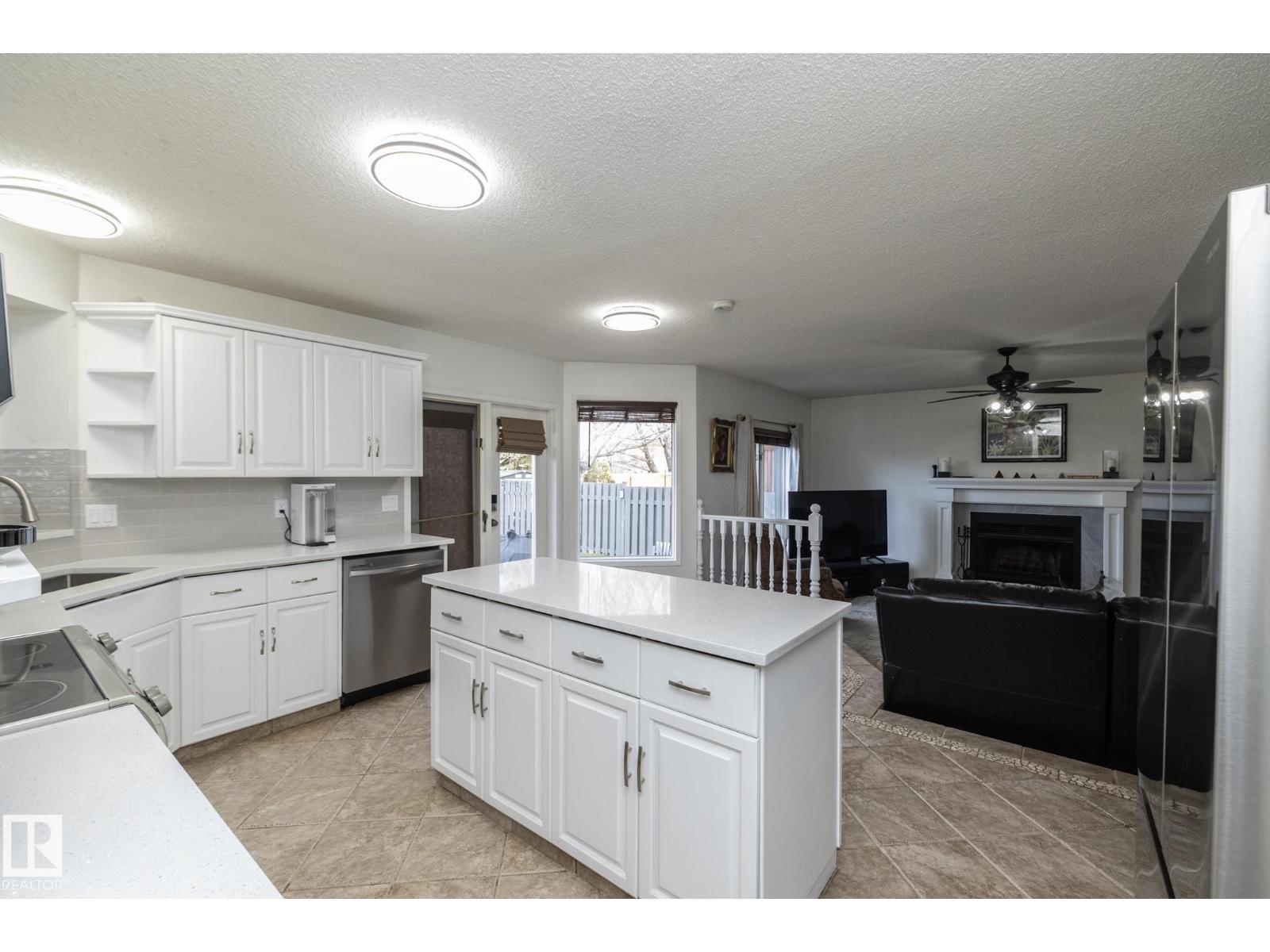 12 Elsinore Pl Nw, Edmonton, Alberta  T5X 5W3 - Photo 16 - E4464883