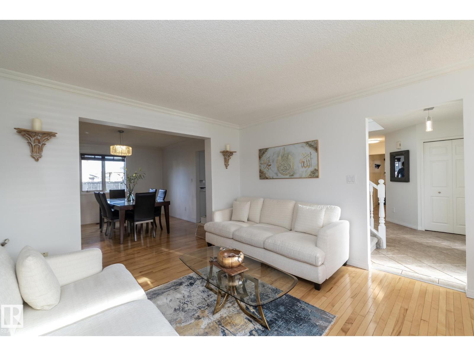 12 Elsinore Pl Nw, Edmonton, Alberta  T5X 5W3 - Photo 12 - E4464883