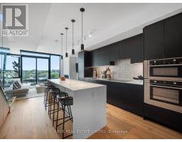 PH 621 - 899 COLLEGE STREET W, Toronto, Ontario