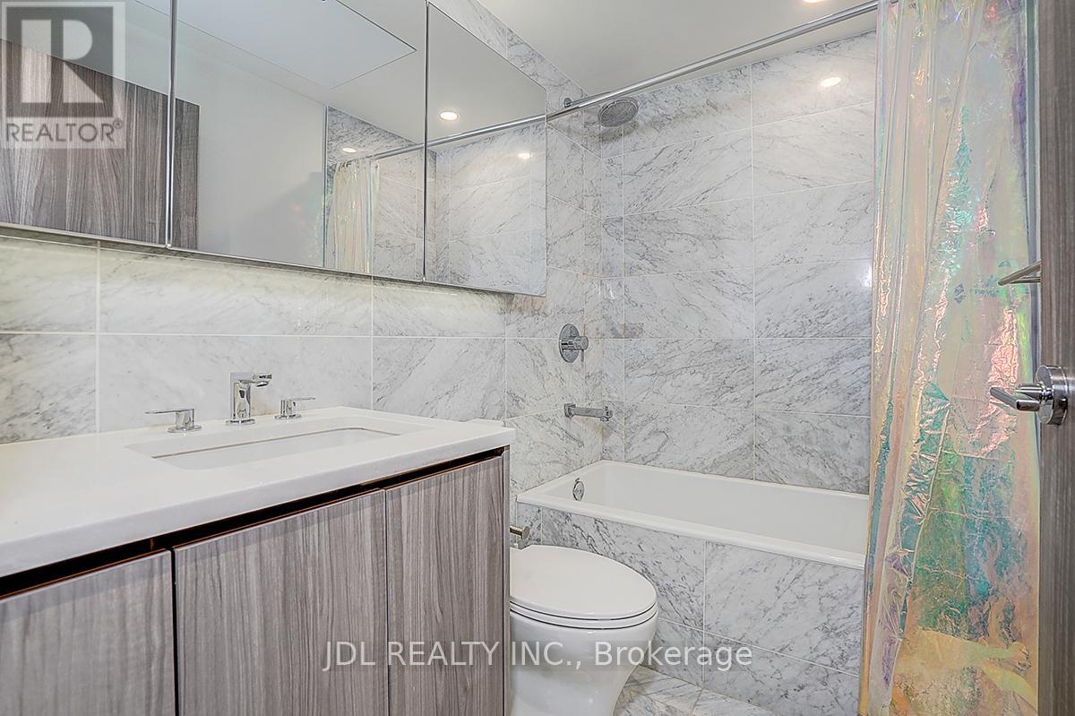 1607 - 95 Mcmahon Drive, Toronto, Ontario  M2K 0E4 - Photo 11 - C12681410