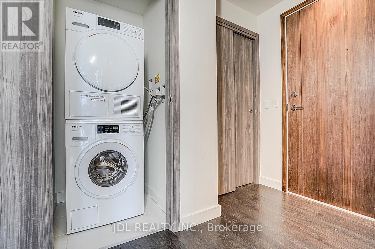 1607 - 95 Mcmahon Drive, Toronto, Ontario  M2K 0E4 - Photo 33 - C12681410