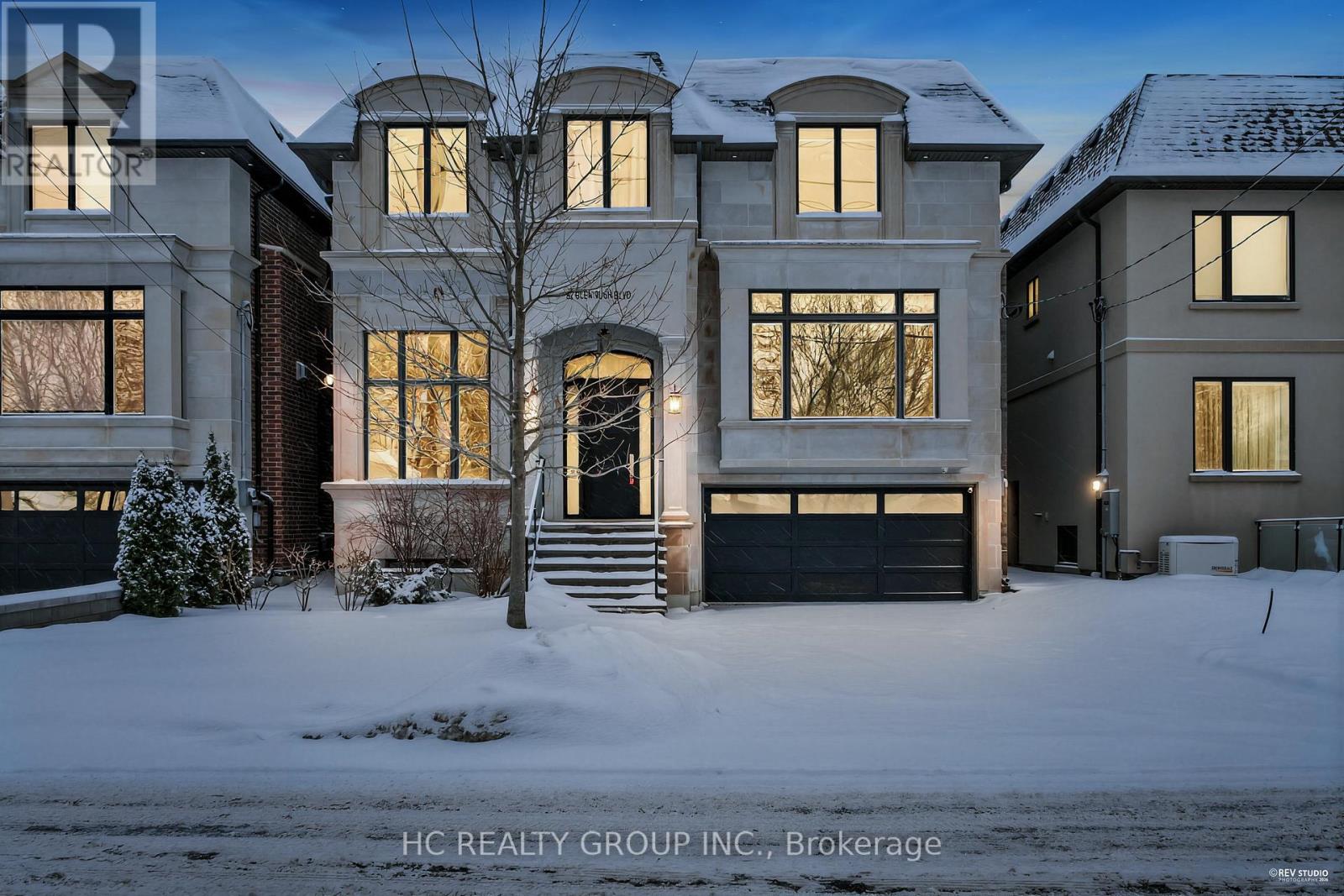 92 Glen Rush Boulevard, Toronto, Ontario  M5N 2V1 - Photo 2 - C12681436