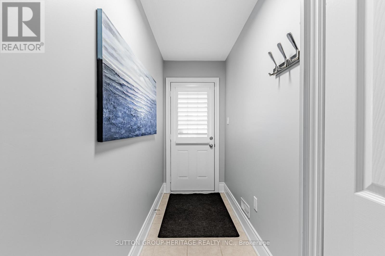 12 Aller Park Way, Whitby, Ontario  L1M 0L5 - Photo 3 - E12681448