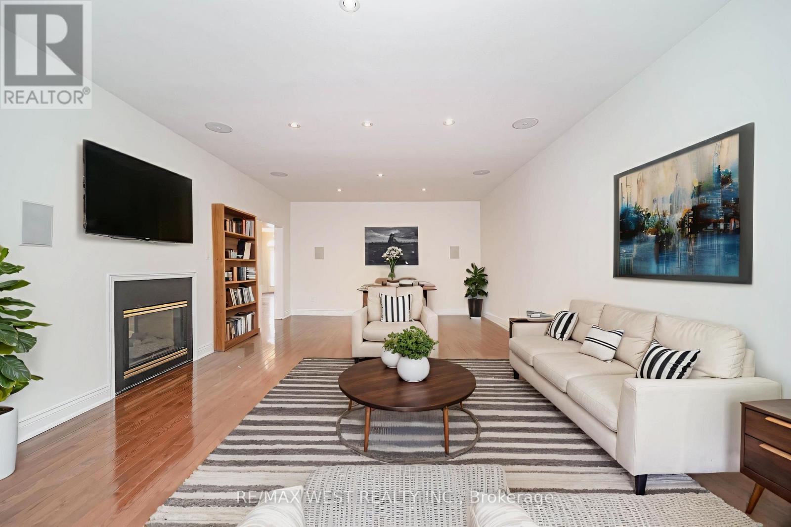 81 Woodview Drive, Pickering, Ontario  L1V 1L1 - Photo 24 - E12681514