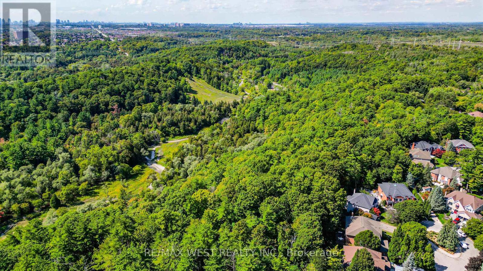 81 Woodview Drive, Pickering, Ontario  L1V 1L1 - Photo 50 - E12681514