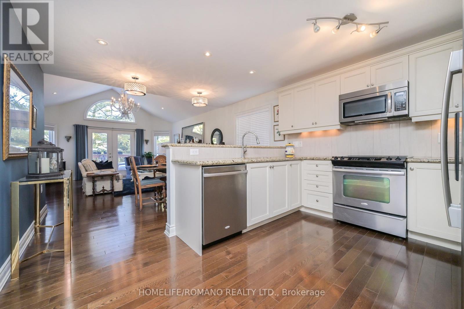 13 - 72 Tuscany Grande, New Tecumseth, Ontario  L9R 0E2 - Photo 6 - N12681412