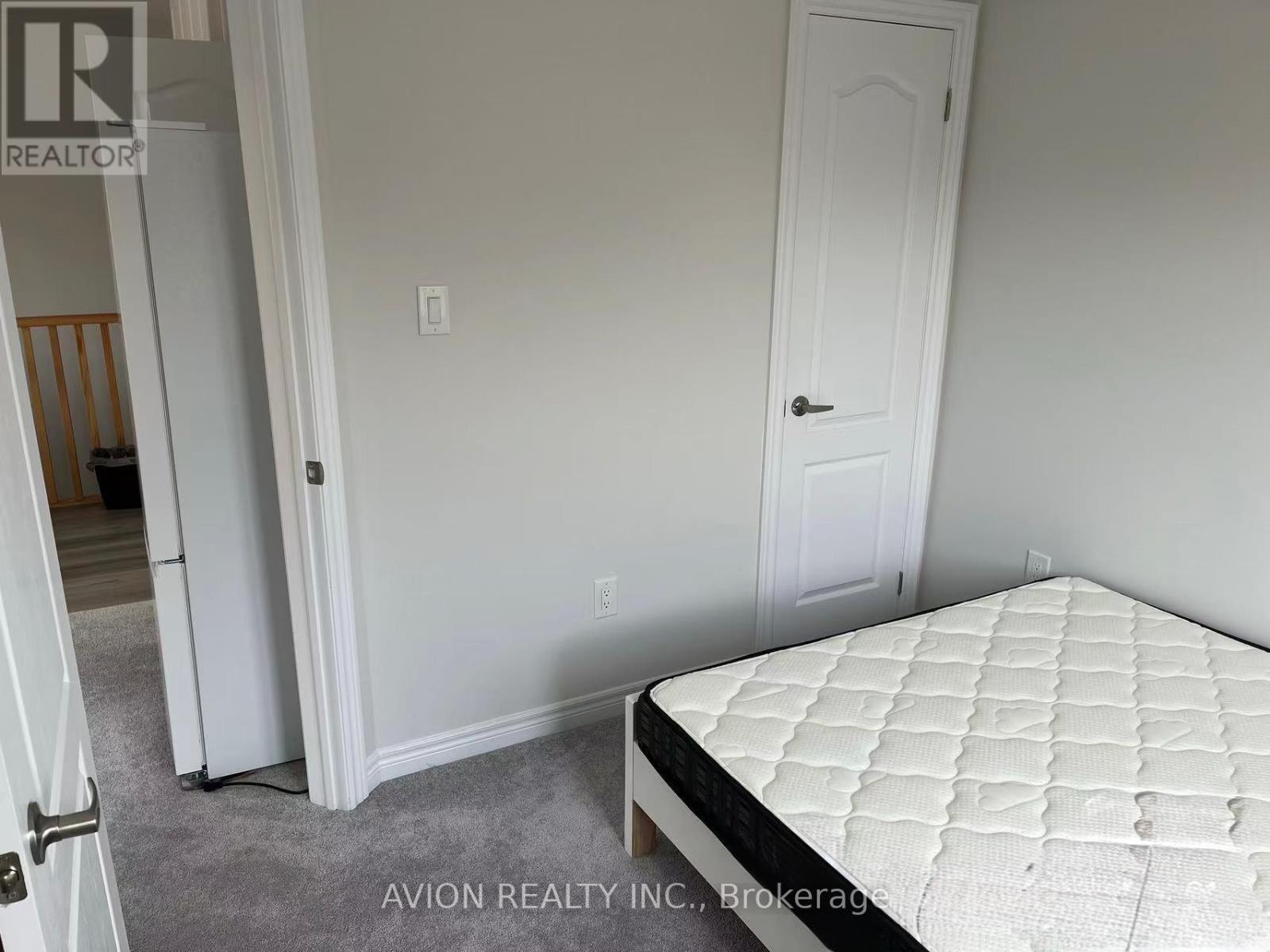 Coach - 45 Albert Lewis Street, Markham, Ontario  L6B 0Z3 - Photo 5 - N12681446