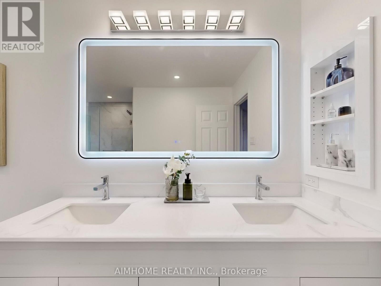 14a Kew Gardens Gardens, Richmond Hill, Ontario  L4B 1R4 - Photo 40 - N12681478