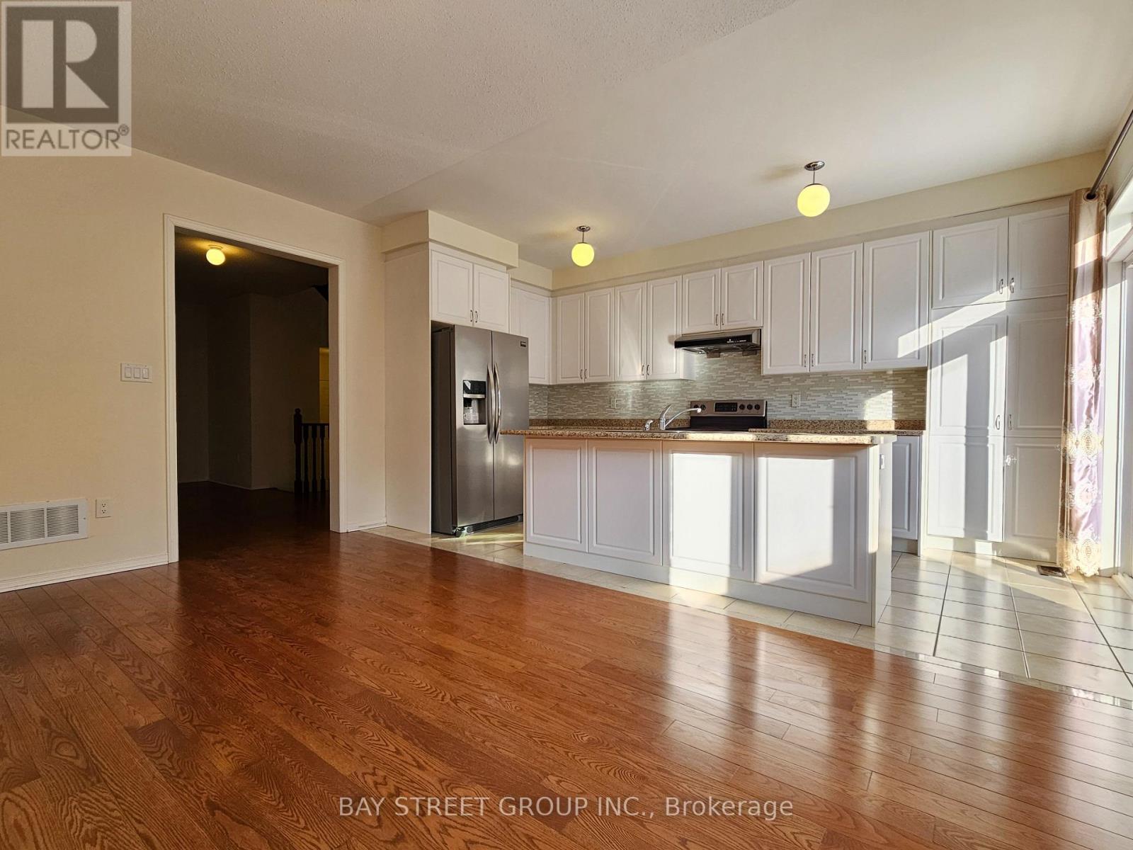 1275 Blencowe Crescent, Newmarket, Ontario  L3X 0C5 - Photo 12 - N12681508