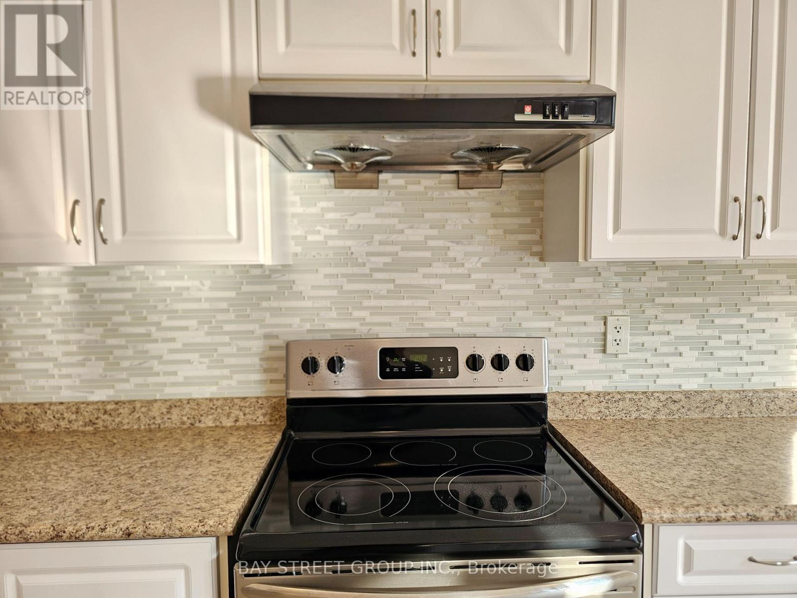 1275 Blencowe Crescent, Newmarket, Ontario  L3X 0C5 - Photo 17 - N12681508