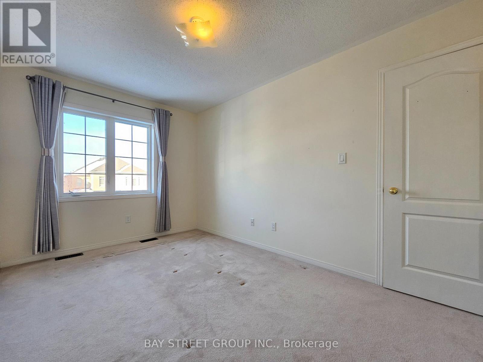 1275 Blencowe Crescent, Newmarket, Ontario  L3X 0C5 - Photo 23 - N12681508