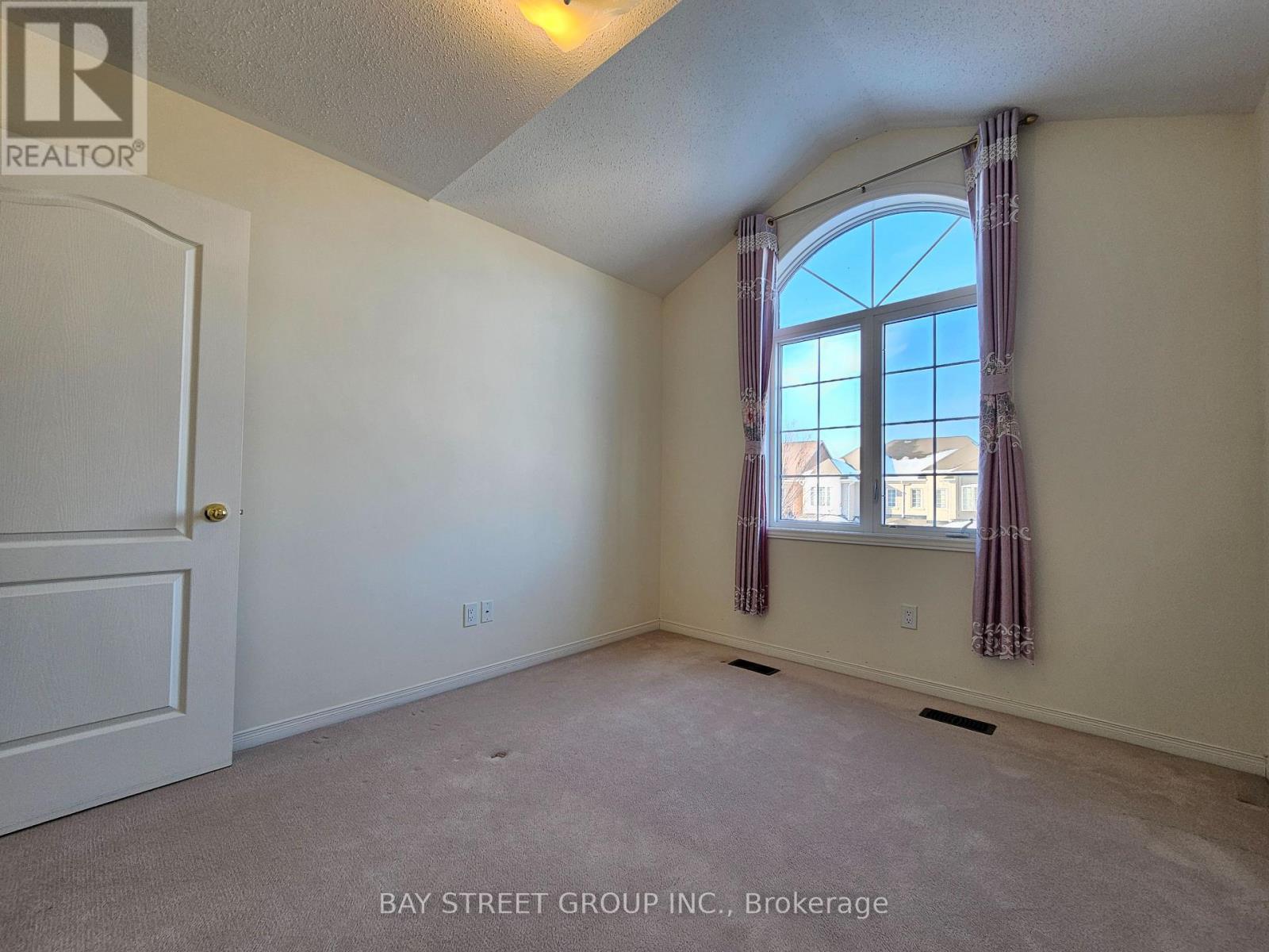 1275 Blencowe Crescent, Newmarket, Ontario  L3X 0C5 - Photo 27 - N12681508