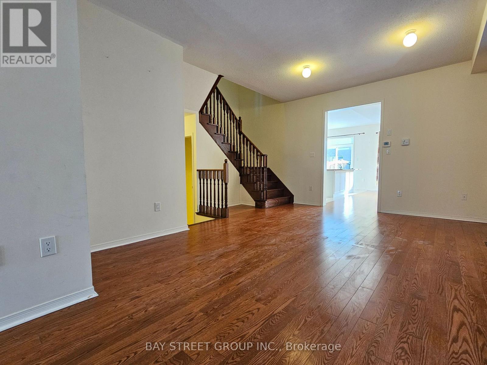 1275 Blencowe Crescent, Newmarket, Ontario  L3X 0C5 - Photo 8 - N12681508