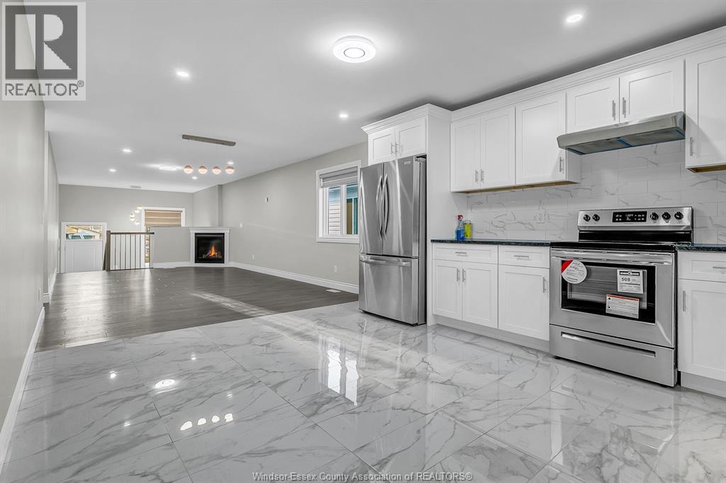 1858 Buckingham, Windsor, Ontario  N8T 2A8 - Photo 8 - 26000691