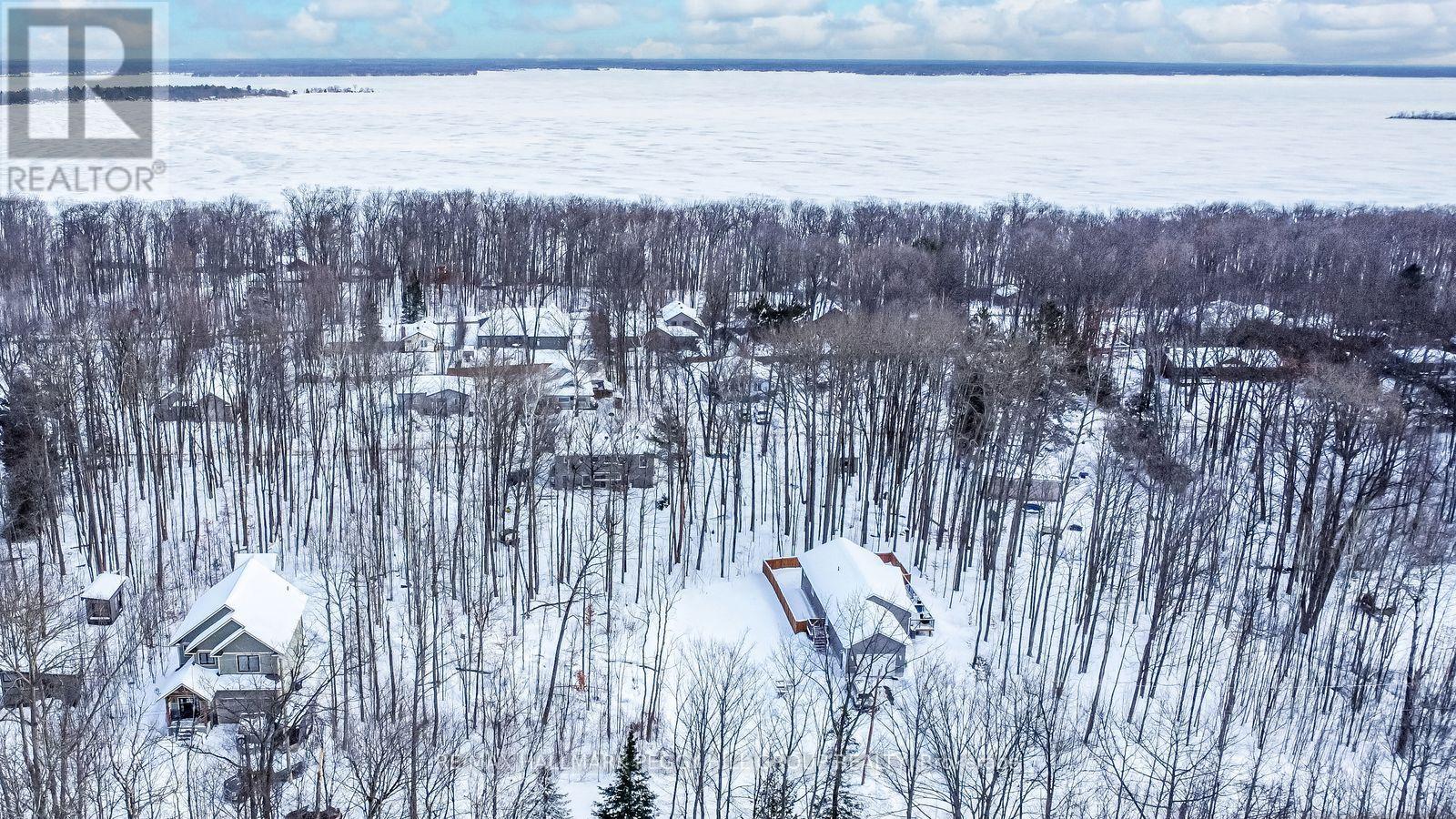67 Wozniak Road, Penetanguishene, Ontario  L9M 1W6 - Photo 1 - S12681358