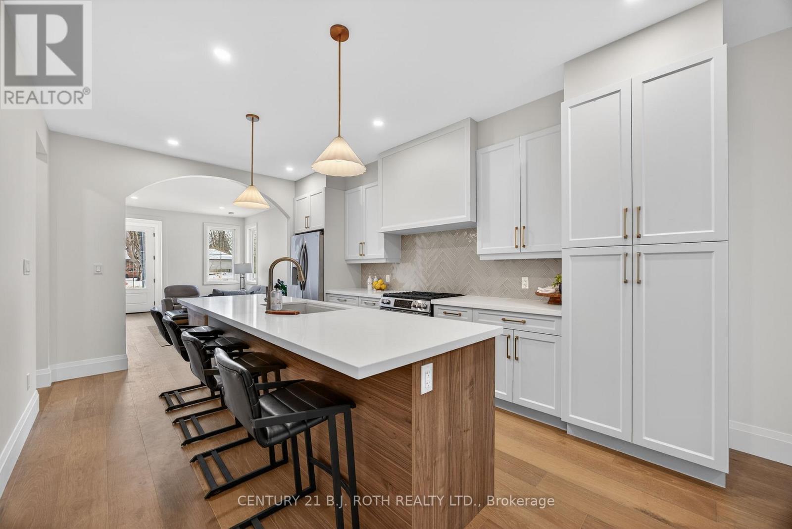 75 Vancouver Street, Barrie, Ontario  L4M 4M2 - Photo 11 - S12681442