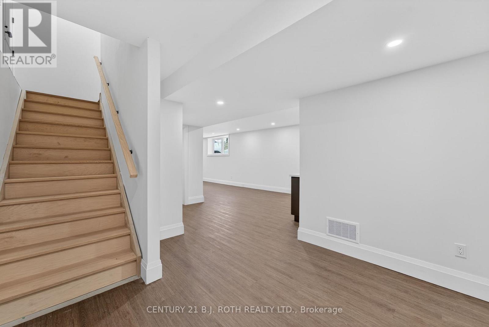 75 Vancouver Street, Barrie, Ontario  L4M 4M2 - Photo 27 - S12681442