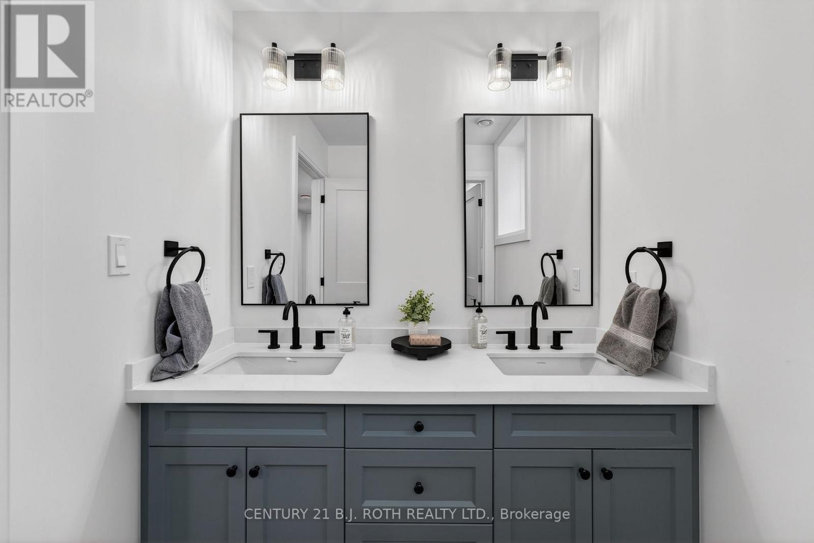 75 Vancouver Street, Barrie, Ontario  L4M 4M2 - Photo 32 - S12681442